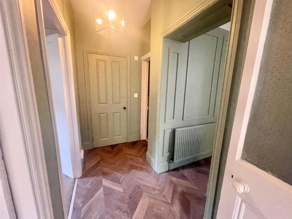 Additional property image - Flat 1 Pinehurst, 17 Bellevue Road, Clevedon