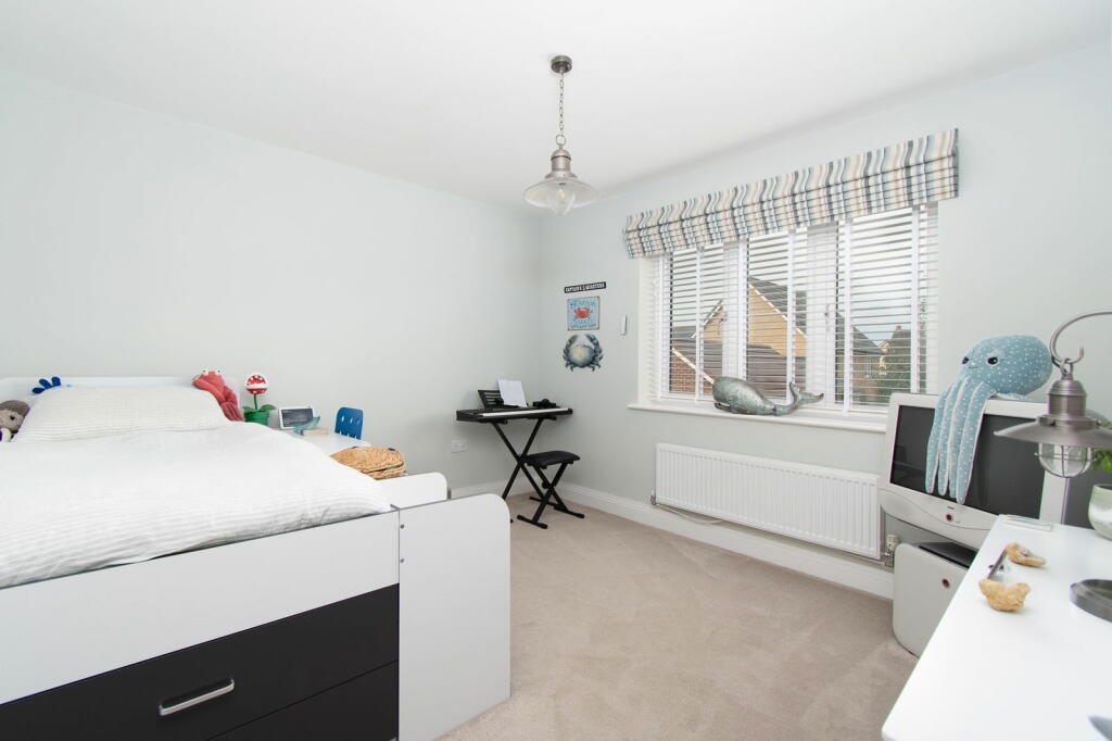Additional property image - Highfields Caldecote, CB23 7BW