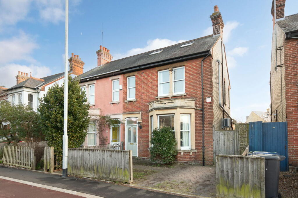 Main image of property: Milton Road, Cambridge, CB4 1LD