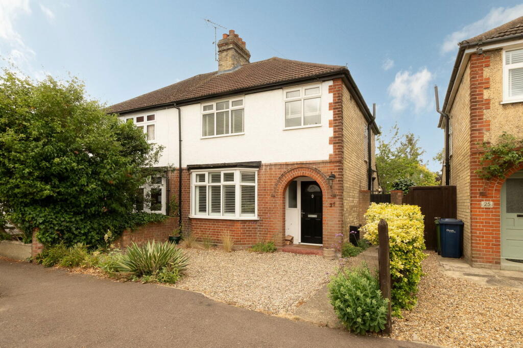 Main image of property: Chesterfield Road, Cambridge, CB4 1LN