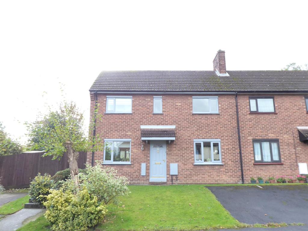 2 bedroom semidetached house for sale in Hambleton Road, Catterick