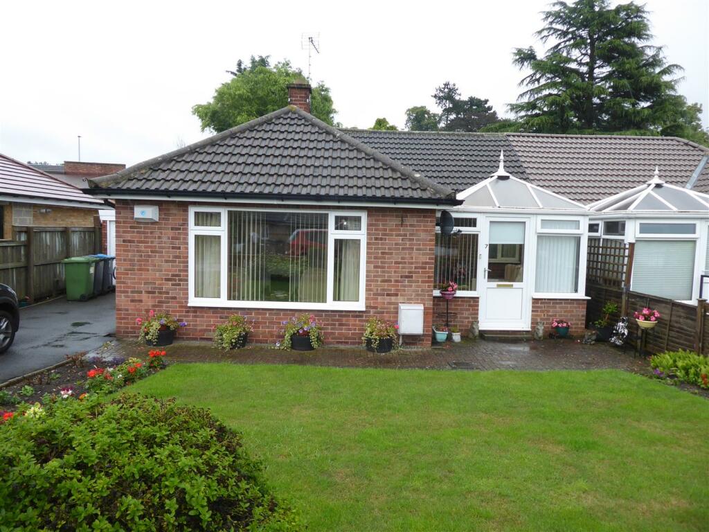 3 Bedroom Semi Detached Bungalow For Sale In Cleveland Drive Northallerton Dl7