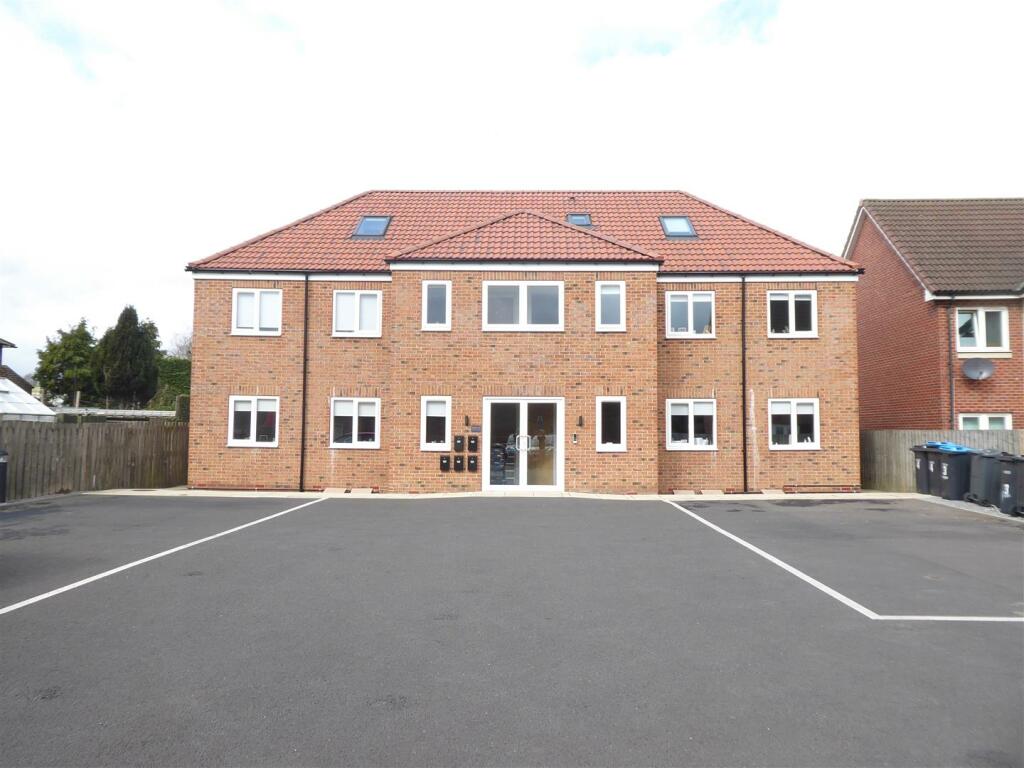 10 bedroom apartment for sale in Northallerton Road, Leeming Bar
