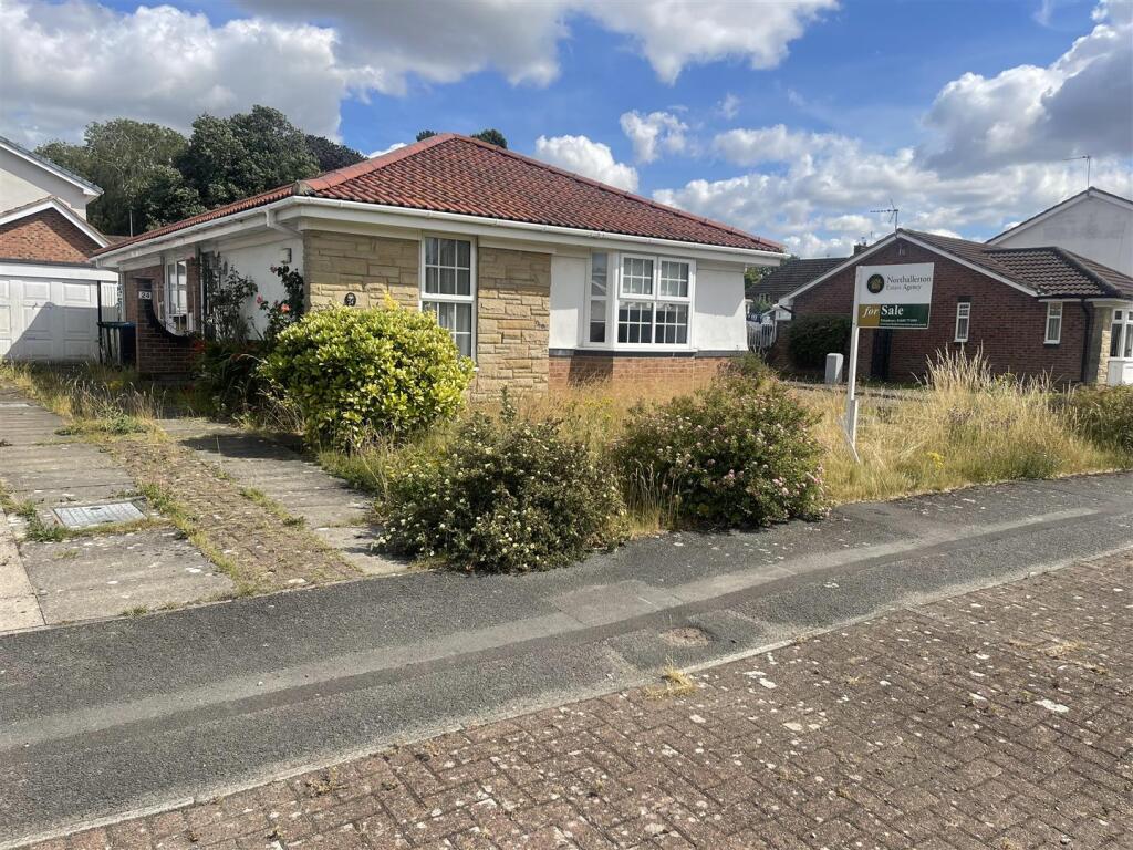Main image of property: 24 Fernwood Close, Brompton
