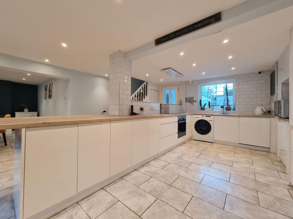 Additional property image - Sandwich Road, Eythorne, Kent