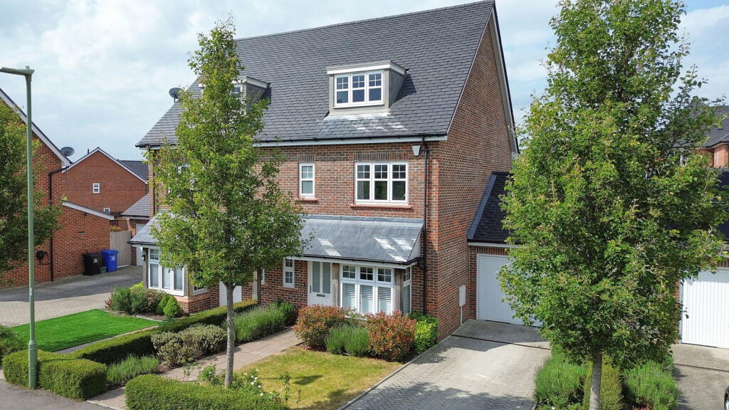 Main image of property: Emerald Avenue, Fleet, GU51 5DG