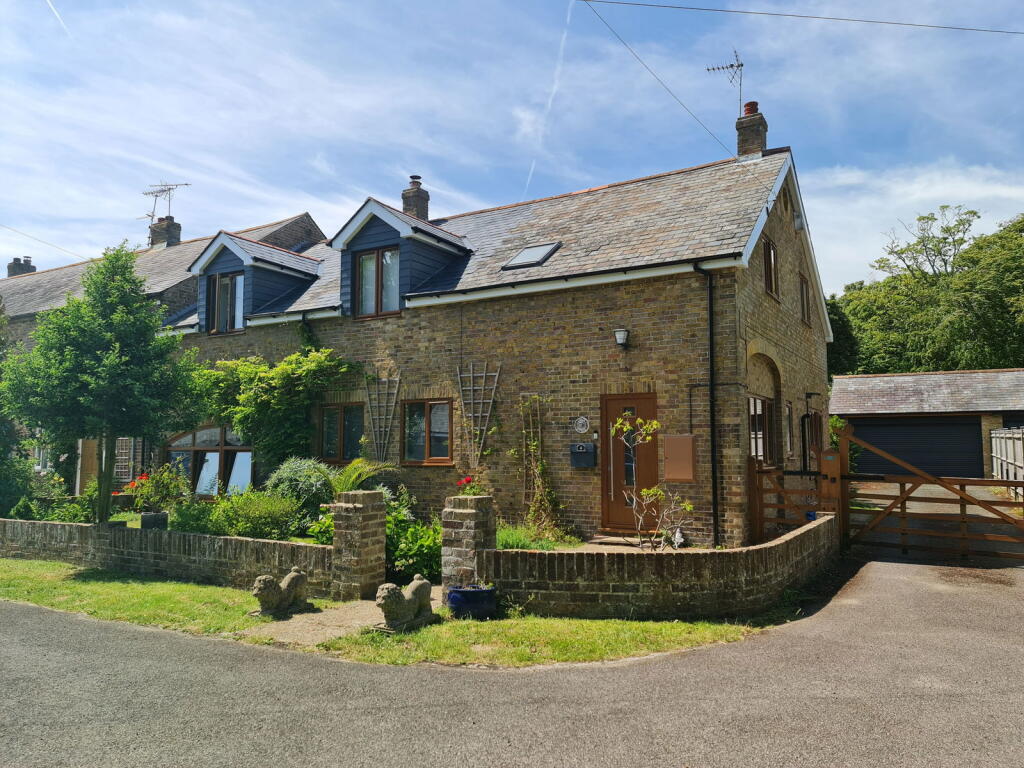 Main image of property: Manor Mews, Ringwould