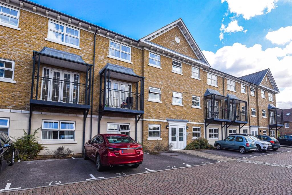 Main image of property: Reliance Way, Oxford, Oxfordshire, OX4