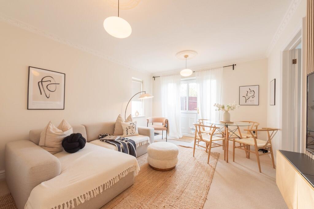 Main image of property: Varsity Place, John Towle Close, Oxford, Oxfordshire, OX1