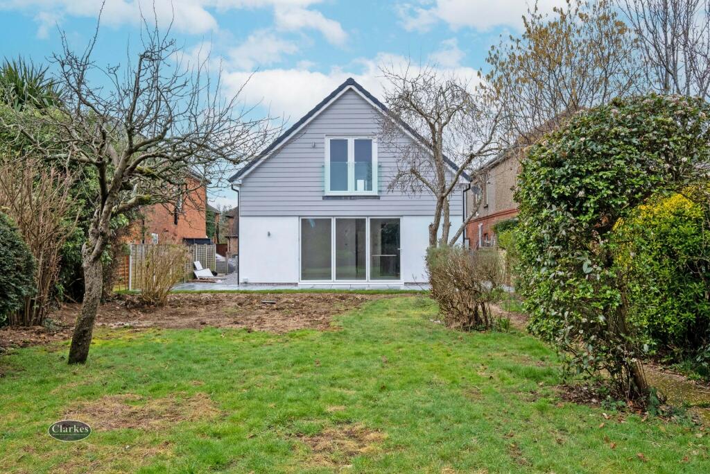 Additional image 17 of Large 4 bed house Coombe Avenue