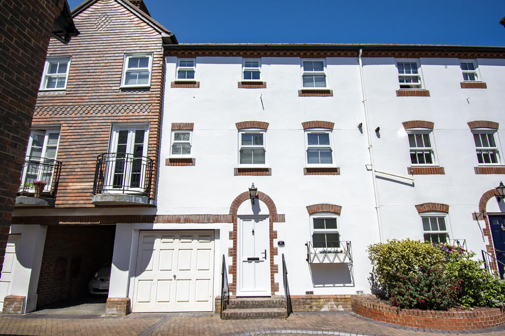 Main image of property: Beautiful Terrace House in Poole Quay