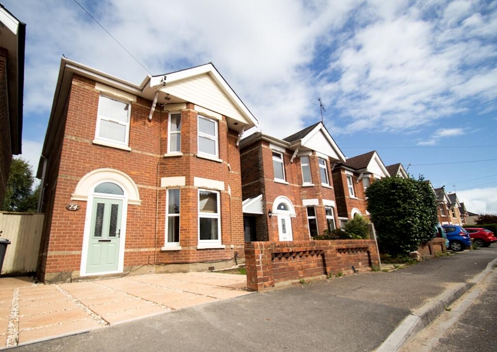Main image of property: Modern Student House on Nortoft Road