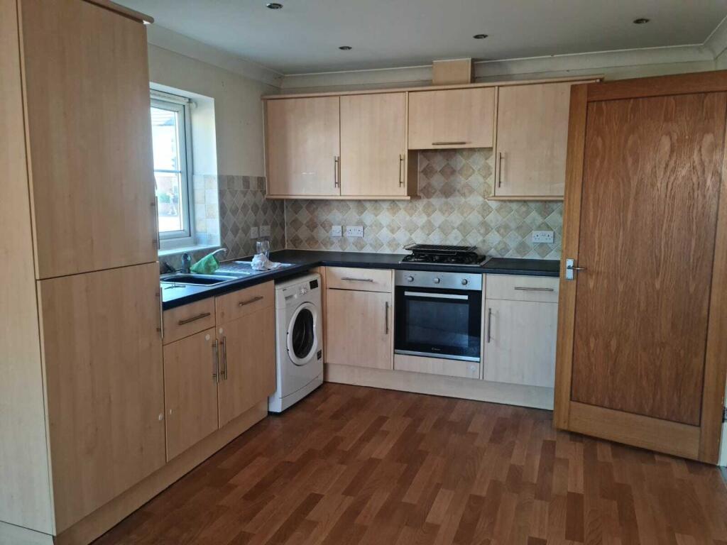 Main image of property: 2 Bed Flat Ensbury Park
