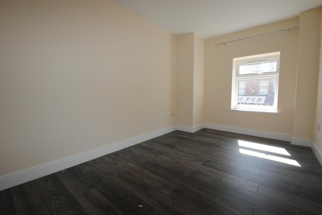 Main image of property: Spacious 2 Bed property in Central Charminster