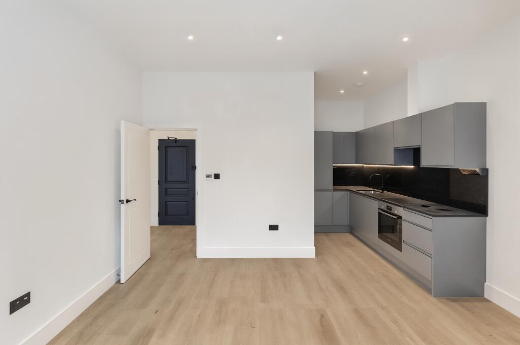 Main image of property: North Station Road, Colchester, CO1 1SY