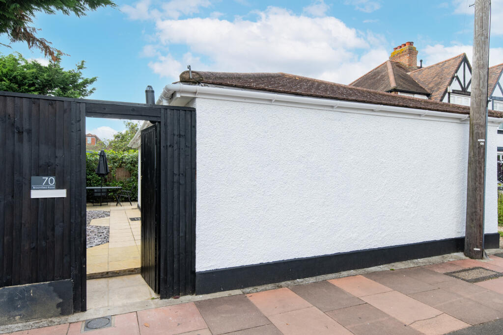 Additional property image - Broomfield Road, Beckenham, Kent
