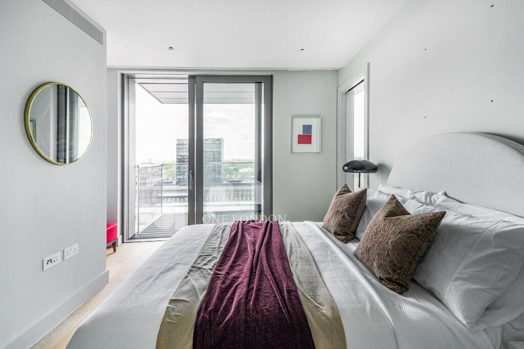 4 bedroom penthouse for sale in Canalside Walk, London, W2