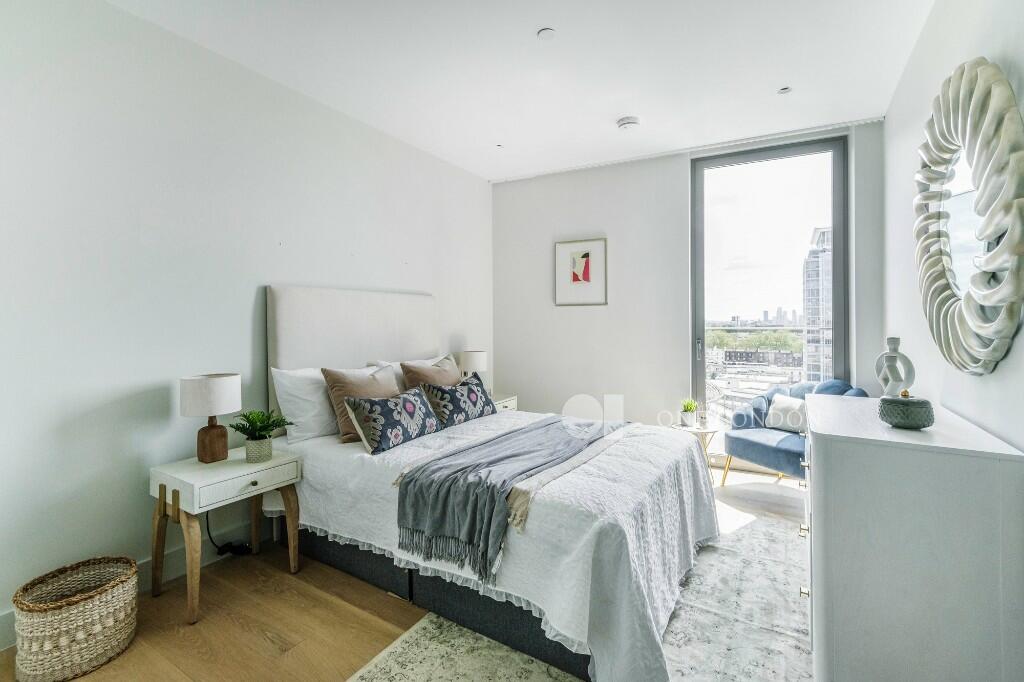 4 bedroom penthouse for sale in Canalside Walk, London, W2