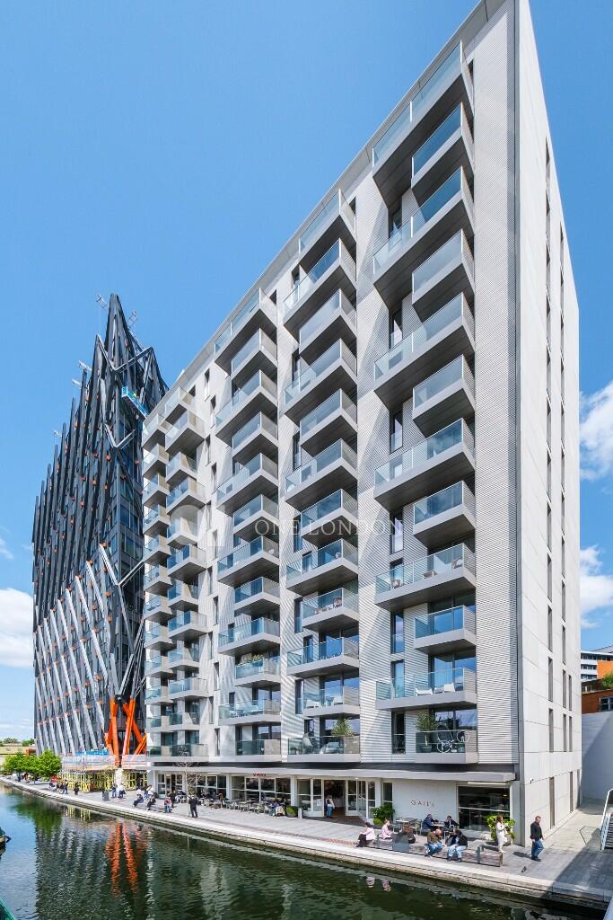 4 bedroom penthouse for sale in Canalside Walk, London, W2