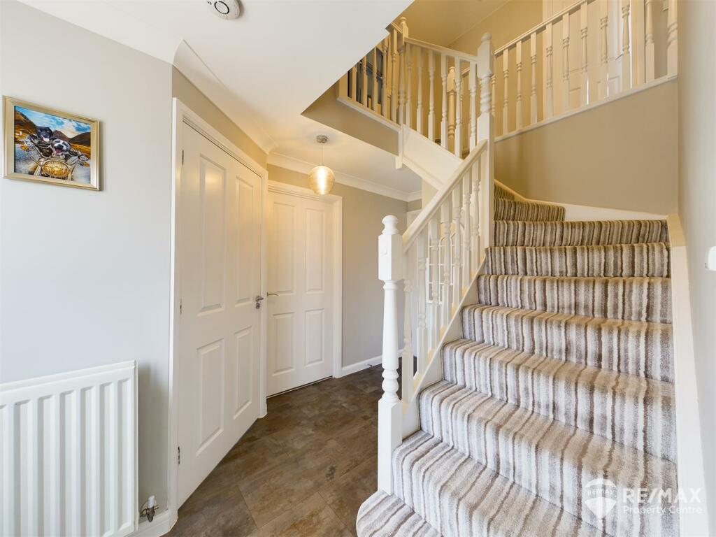 5 bedroom detached house for sale in Stour Close, Harwich, CO12