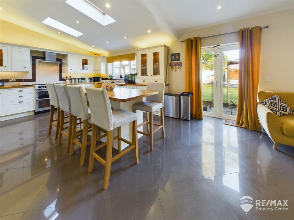 Additional property image - Fronks Road, Harwich