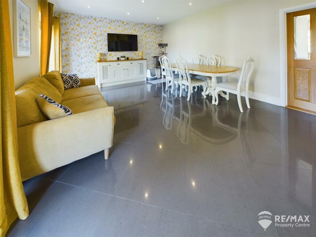 Additional property image - Fronks Road, Harwich