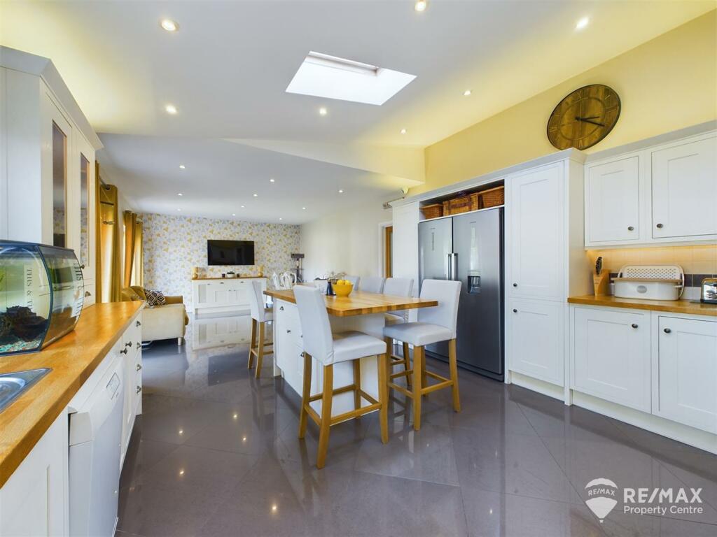 Additional property image - Fronks Road, Harwich