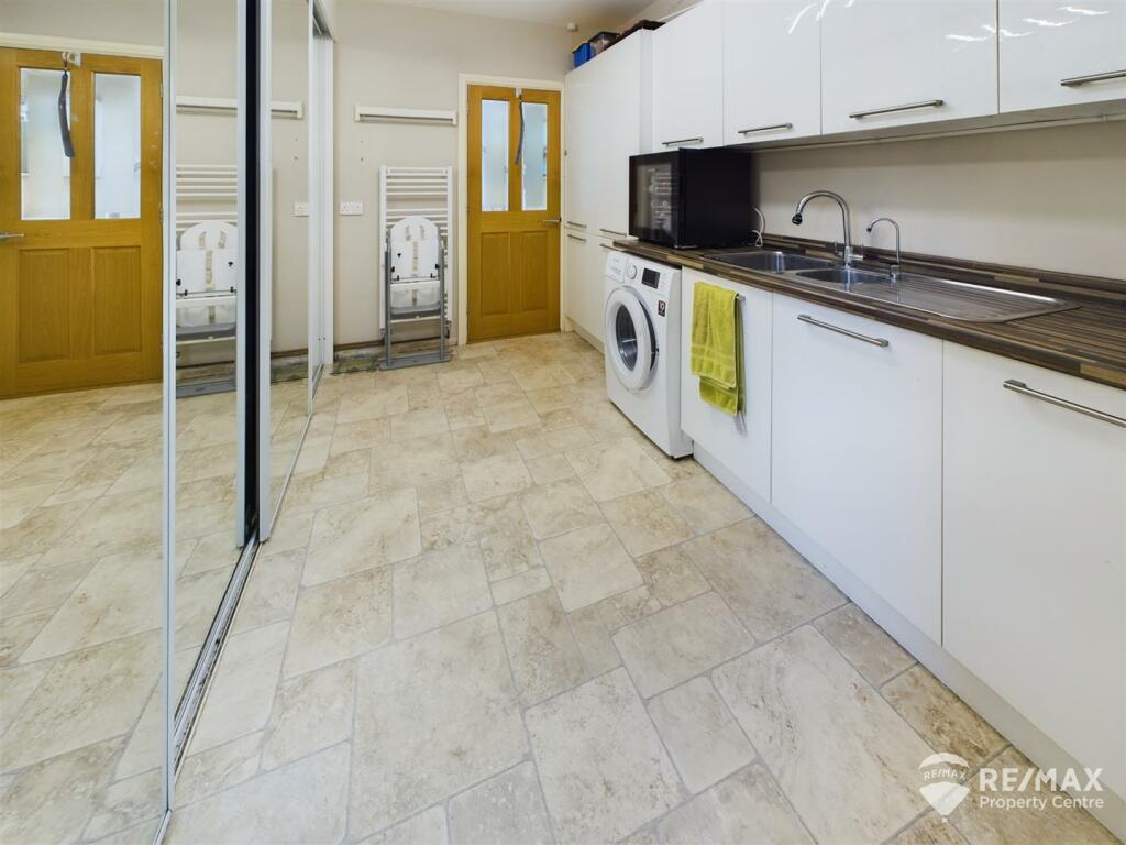 Additional property image - Fronks Road, Harwich