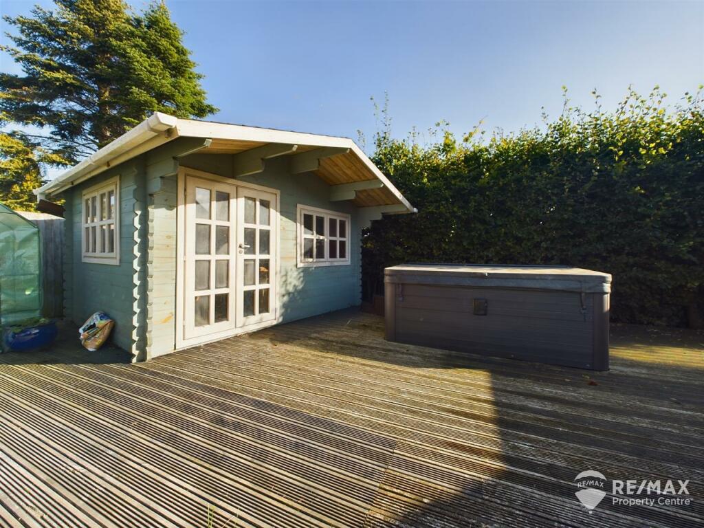 Additional property image - Fronks Road, Harwich