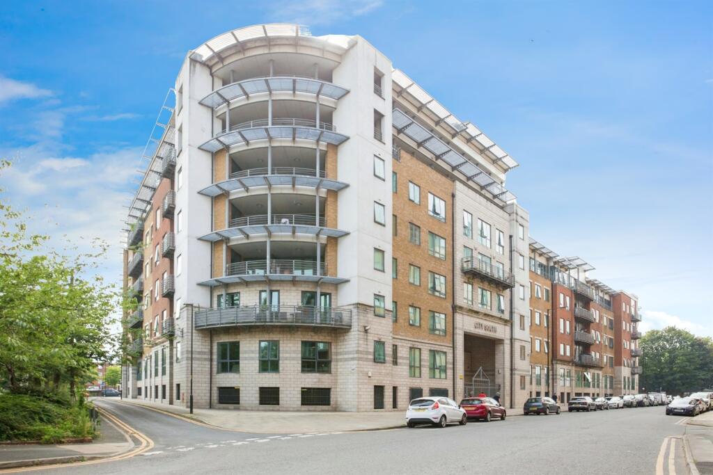 Main image of property: City South, City Road East, M15