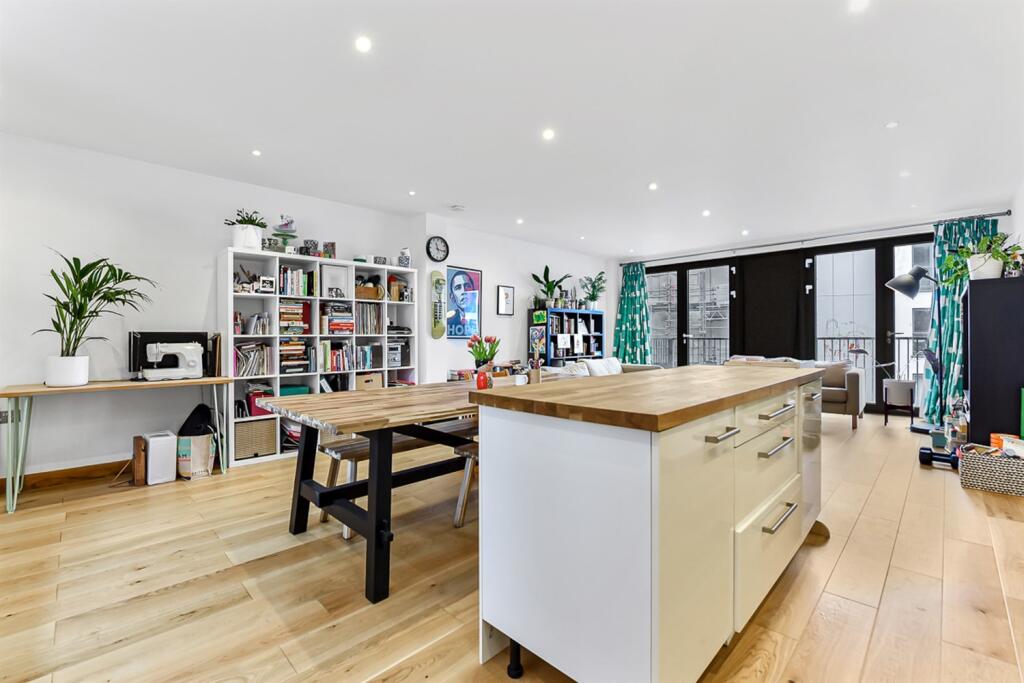 Main image of property: Crown Wharf, E3