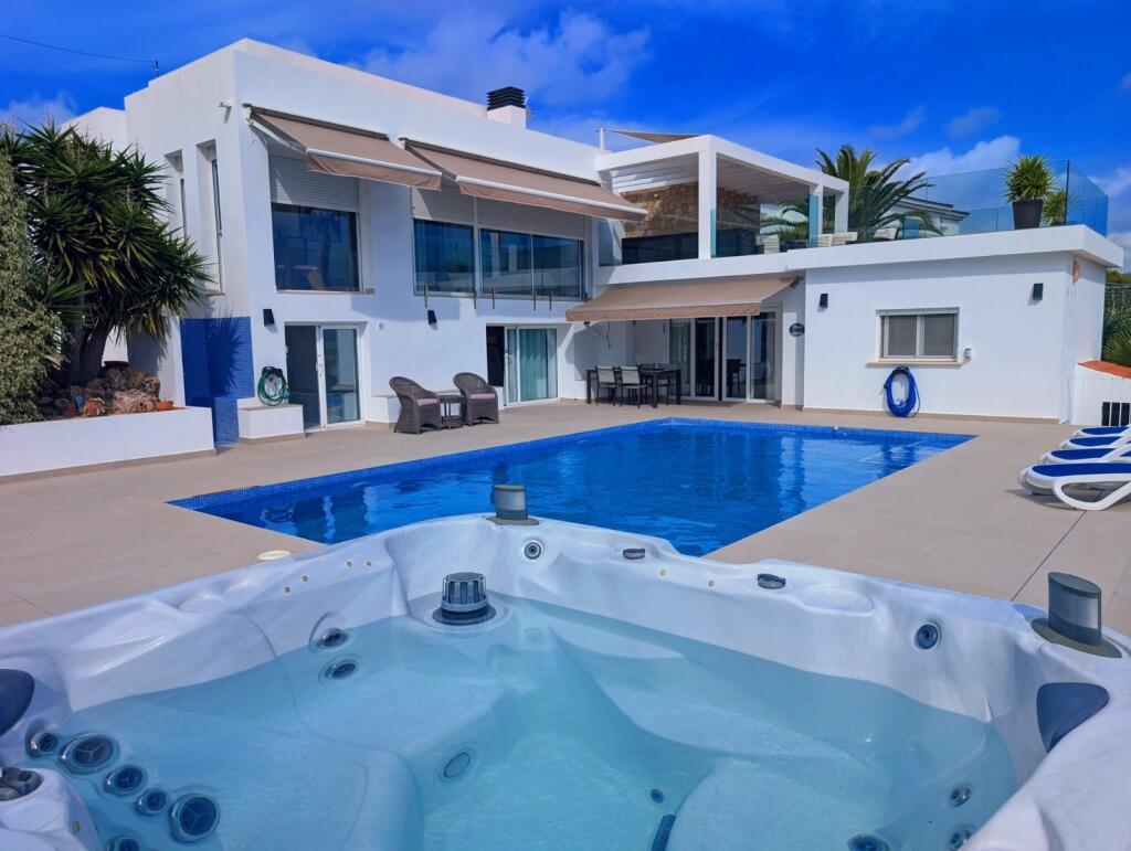 Main image of property: Valencia, Alicante, Moraira