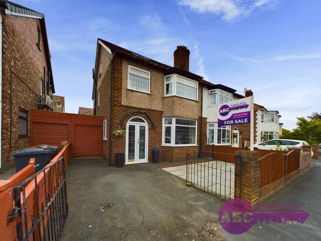 4 bedroom semidetached house for sale in Kingswood Drive, Crosby