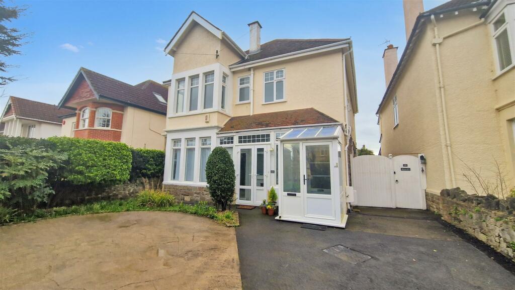 3 bedroom apartment for sale in Elmsleigh Road, WestonSuperMare RECENTLY RENOVATED, BS23