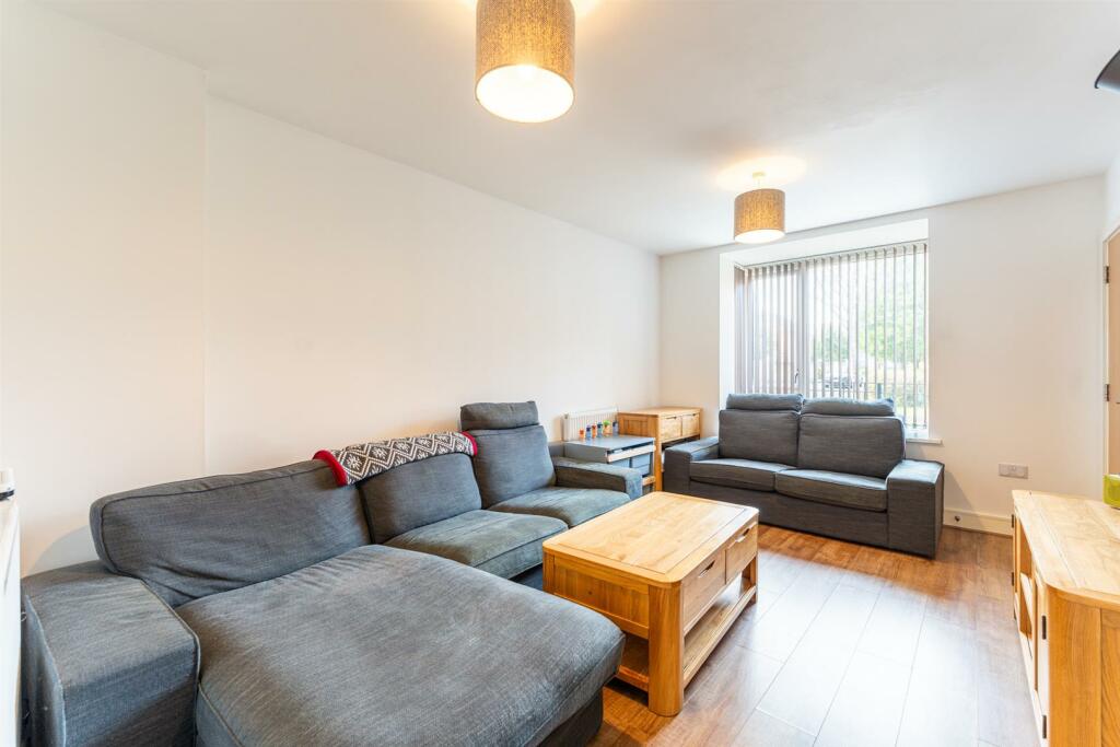Additional property image - Hannah Drive, Locking - FANTASTIC FIRST HOME