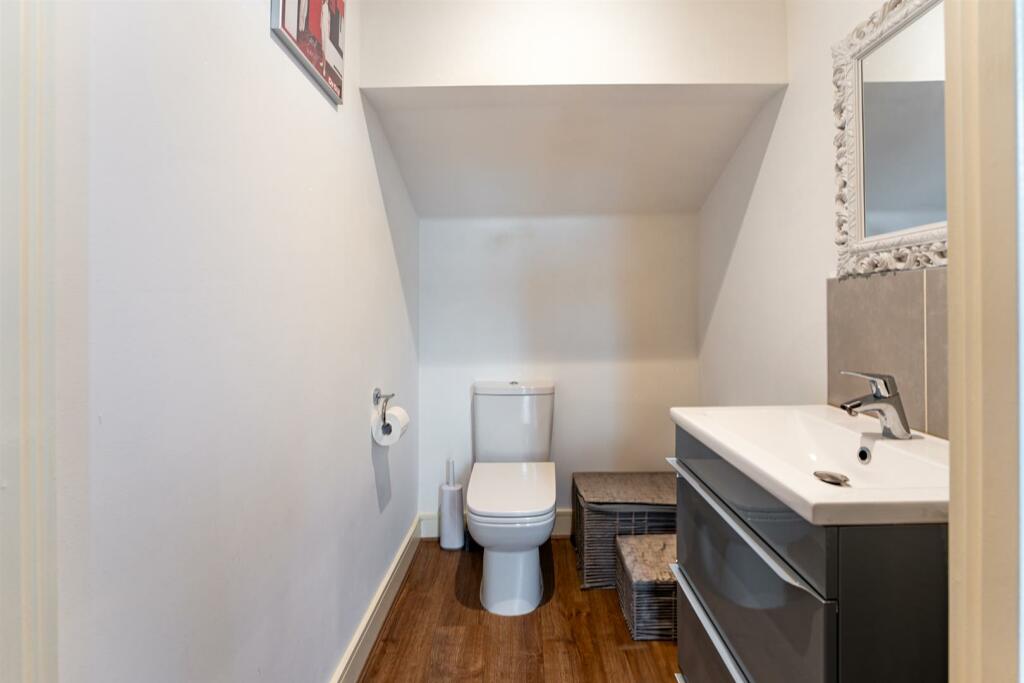 Additional property image - Hannah Drive, Locking - FANTASTIC FIRST HOME