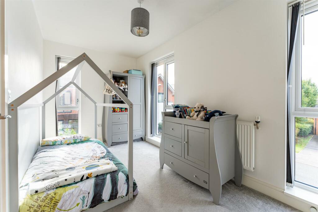 Additional property image - Hannah Drive, Locking - FANTASTIC FIRST HOME