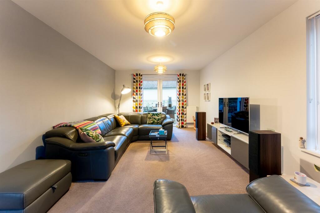 Additional property image - Farnborough Road, Locking Parklands - A MUST VIEW