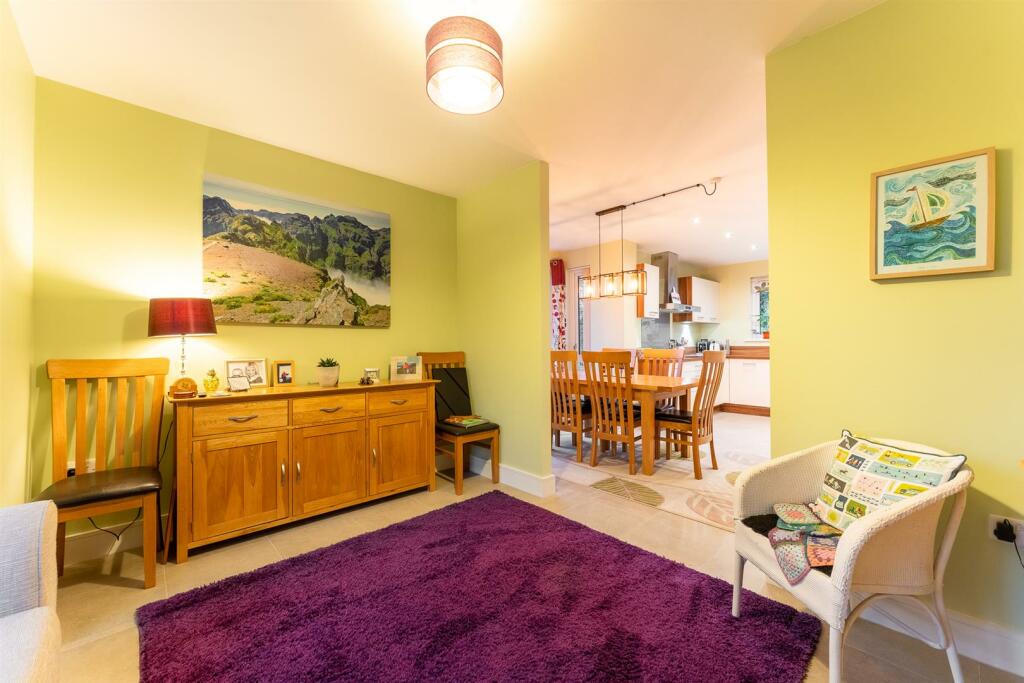 Additional property image - Farnborough Road, Locking Parklands - A MUST VIEW