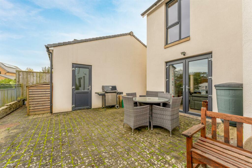 Additional property image - Farnborough Road, Locking Parklands - A MUST VIEW
