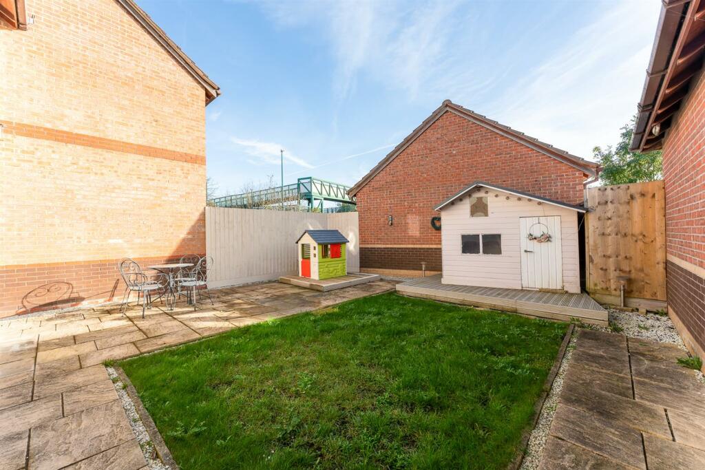 Additional property image - Blaisdon, Locking Castle - LARGER THAN AVERAGE HOME