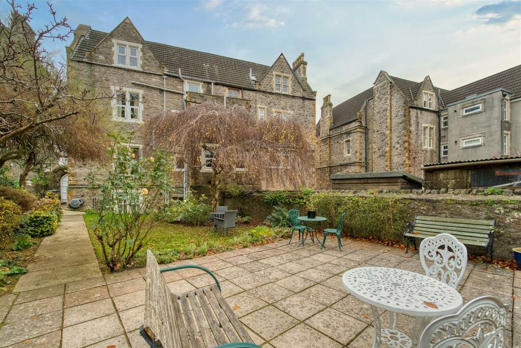 Additional property image - Princes Road, Clevedon - PERFECT PERIOD APARTMENT