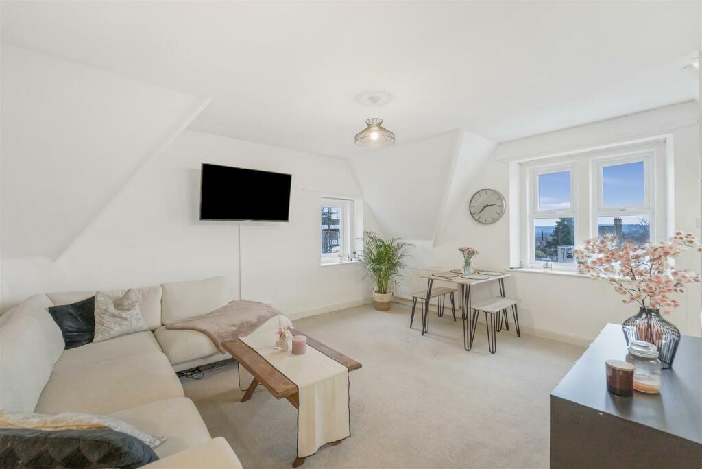 Additional property image - Princes Road, Clevedon - PERFECT PERIOD APARTMENT