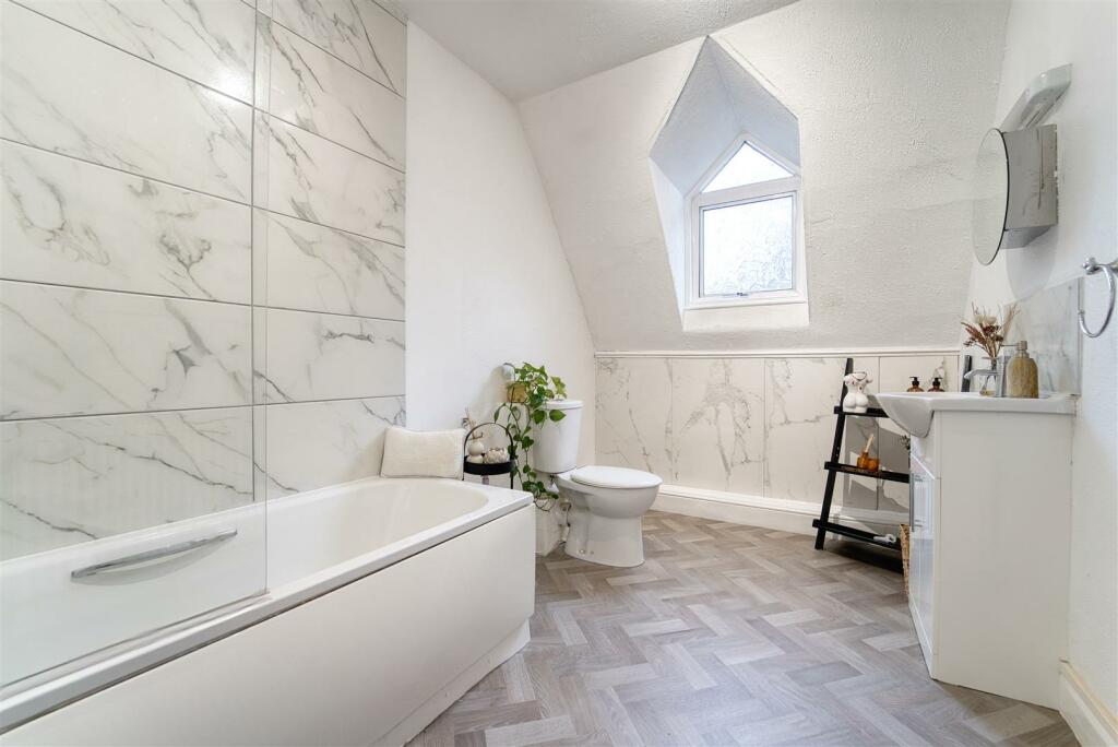 Additional property image - Princes Road, Clevedon - PERFECT PERIOD APARTMENT