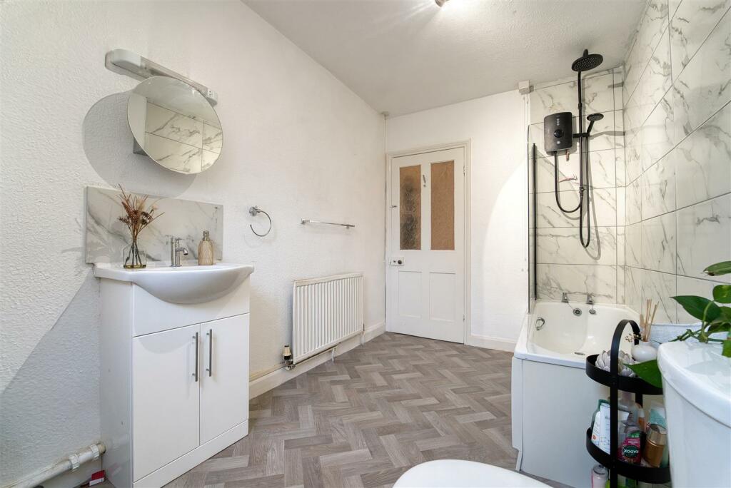 Additional property image - Princes Road, Clevedon - PERFECT PERIOD APARTMENT