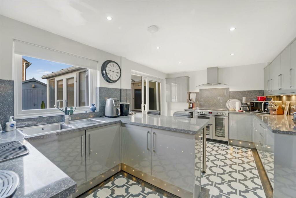 Additional property image - Bisdee Road, Hutton - BEAUTIFUL EXTENDED HOME