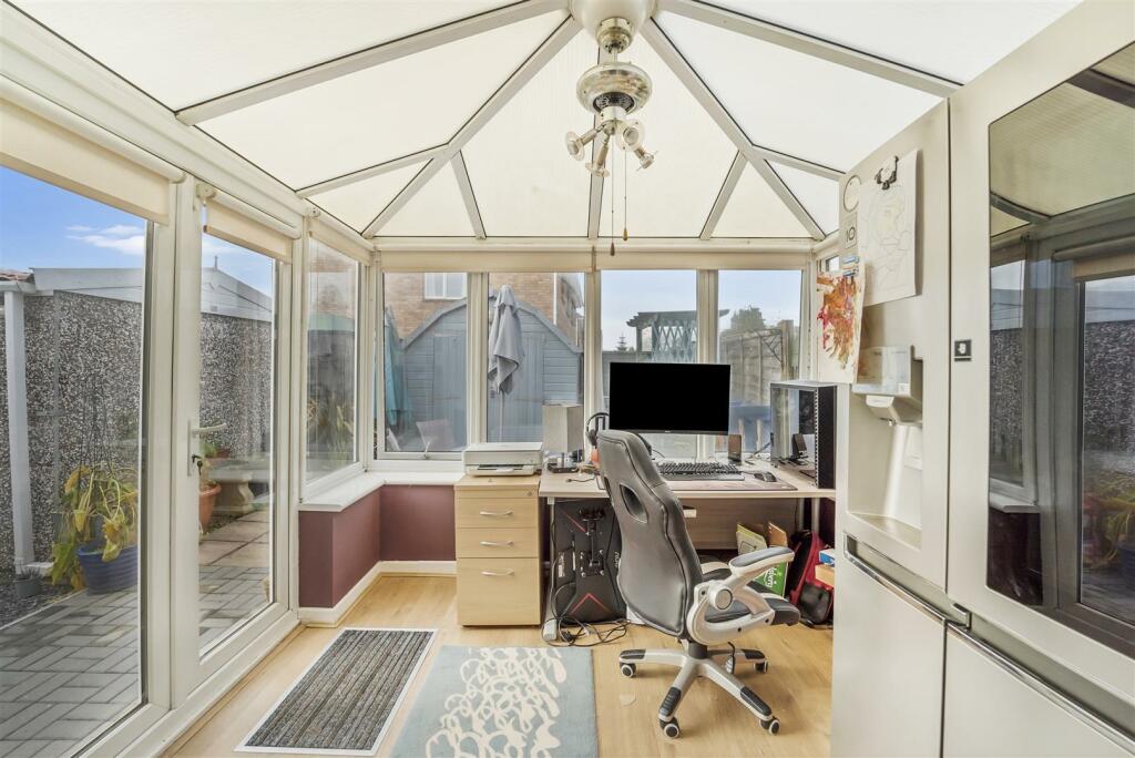 Additional property image - Bisdee Road, Hutton - BEAUTIFUL EXTENDED HOME