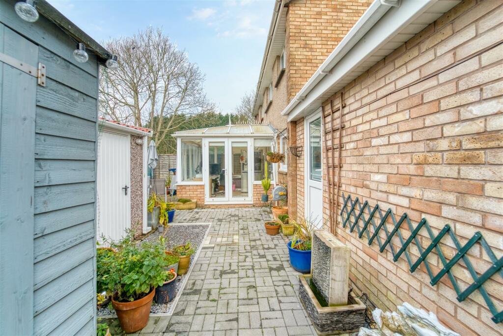 Additional property image - Bisdee Road, Hutton - BEAUTIFUL EXTENDED HOME