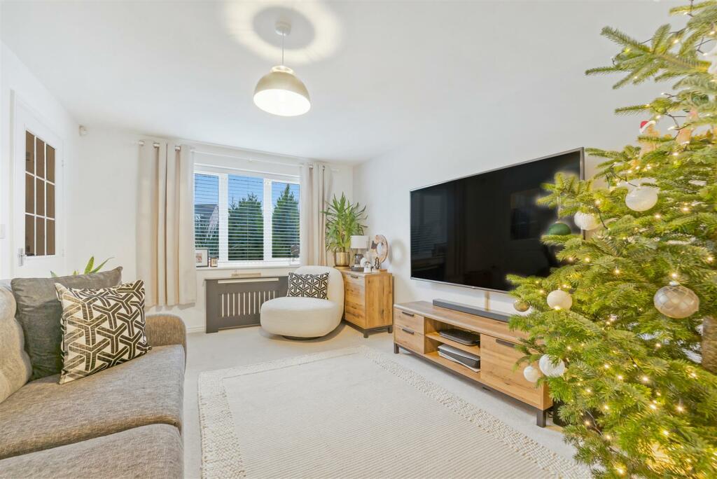 Additional property image - Tiger Moth Road, Weston-Super-Mare - SHOW HOME CONDITION