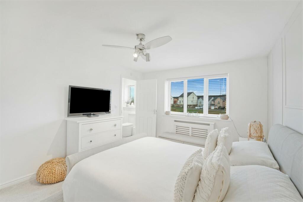 Additional property image - Tiger Moth Road, Weston-Super-Mare - SHOW HOME CONDITION